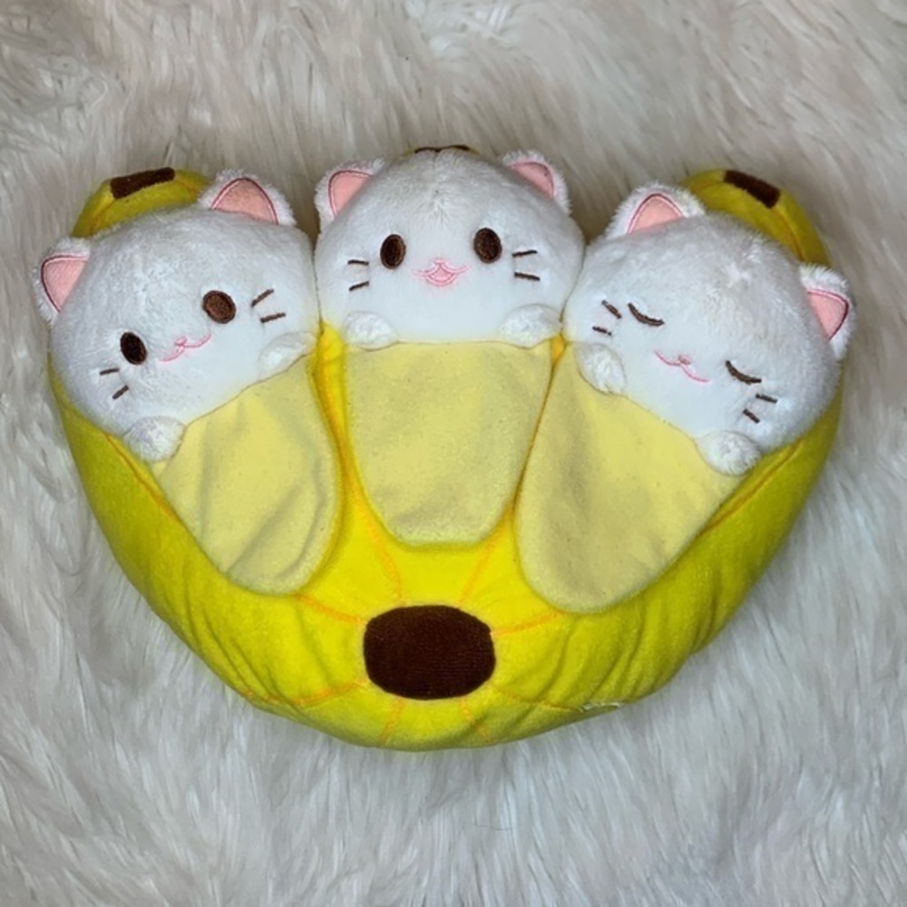 Funko Crunchyroll Bananya Bunch Hot Topic Exclusive plush toy 12”
